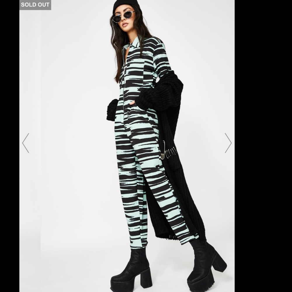 NWT MOVING SALE
BRUSHSTROKE PRINT JUMPSUIT